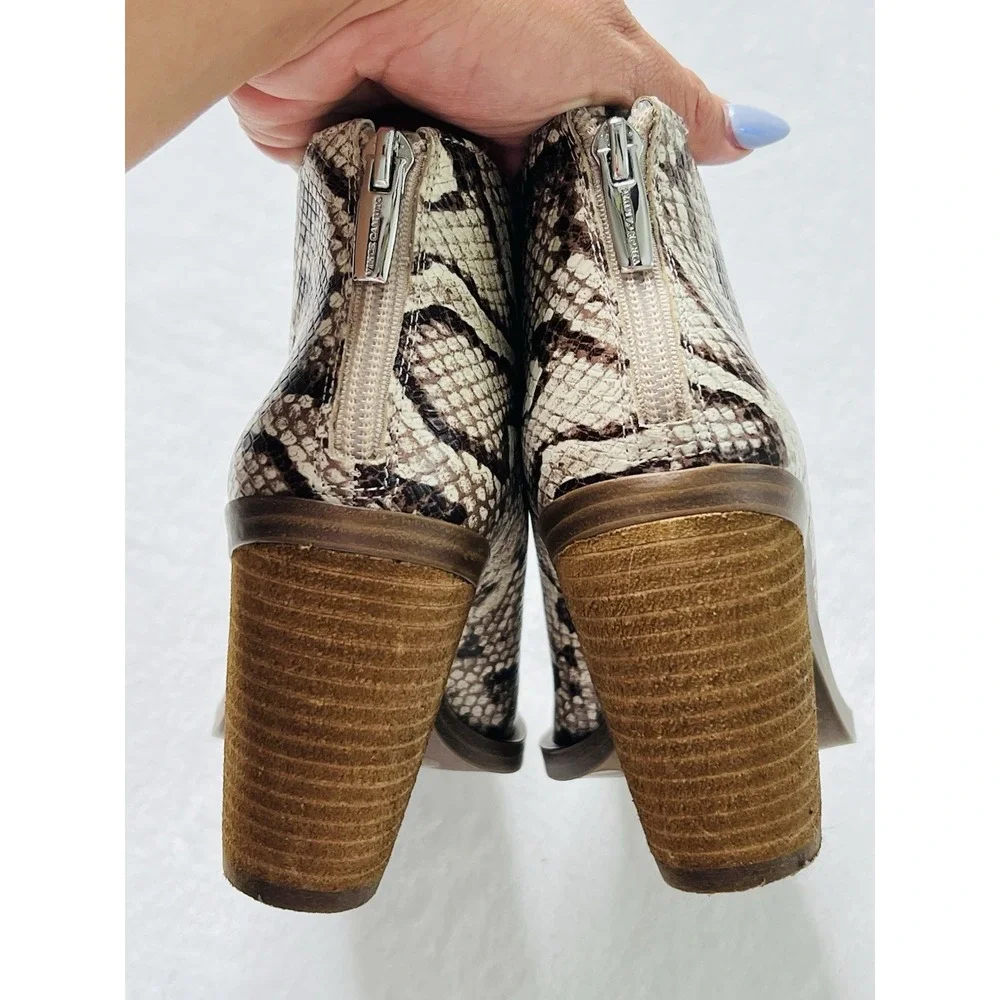 Vince Camuto Womens GINSEL Snake Pointed Toe Bootie Leather Stacked Heel Size 7M
